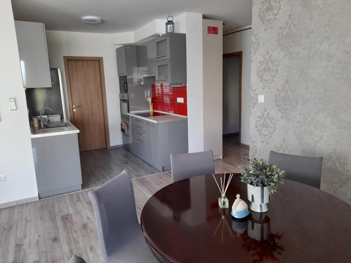 Kempi Kuckója Balatonalmádi Exterior foto